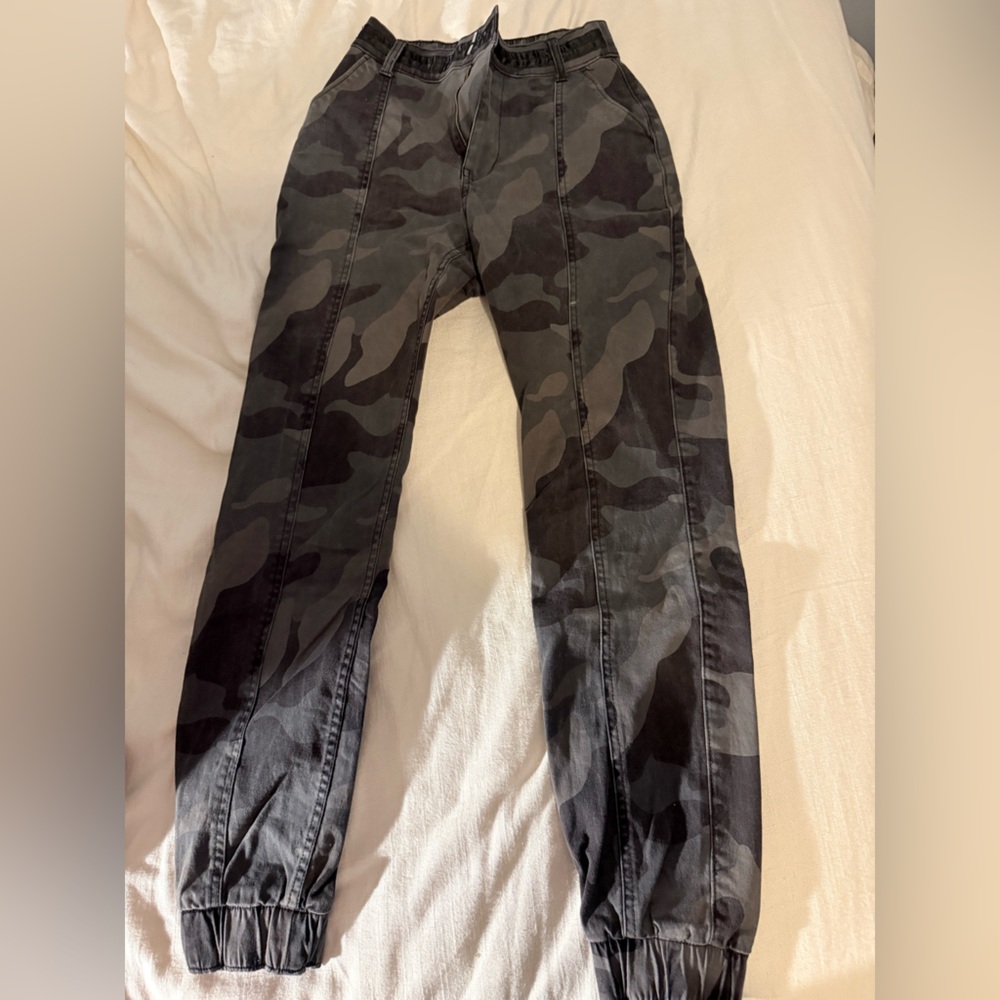 Camo Jogger Jeans